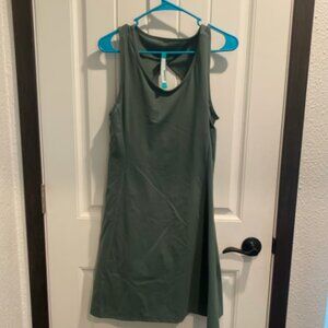 We wander flexstretch key hole back aline dress size large